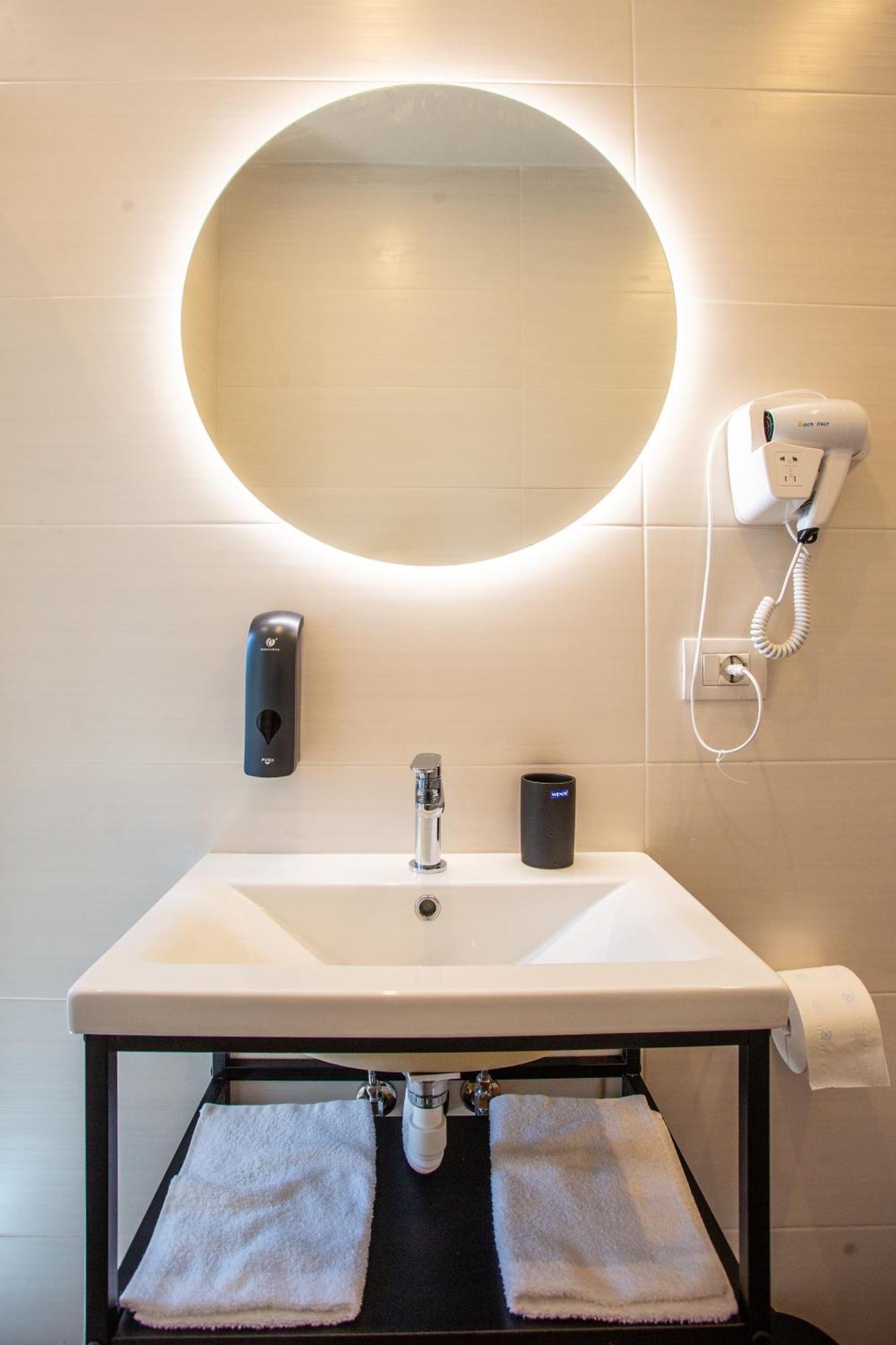 Marina 8 Otel Napoli Dış mekan fotoğraf